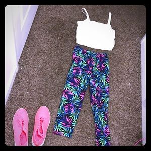 Women’s small clothes and size 6 shoes outfits